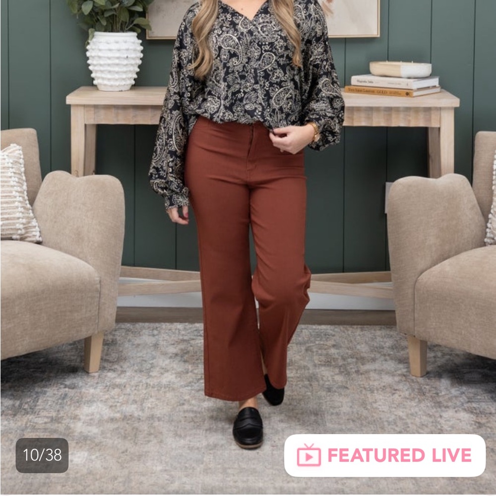 DIVA STRETCH 27" High Rise Wide Leg Stretch Crop